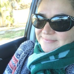 Meet your Posher, Ana